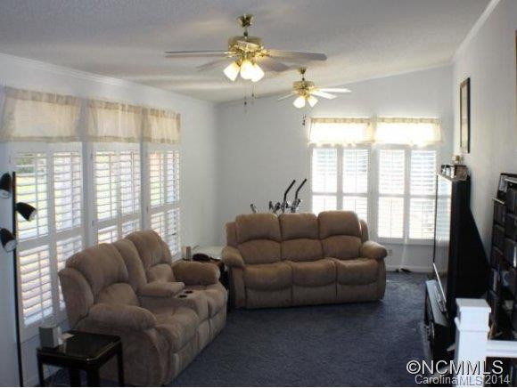 15 NEIL HOILMAN DRIVE - Photo 3