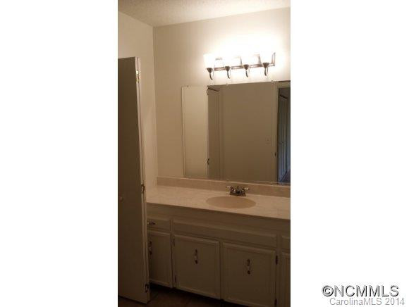 27 Spring Valley Road - Photo 12