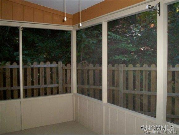 27 Spring Valley Road - Photo 8