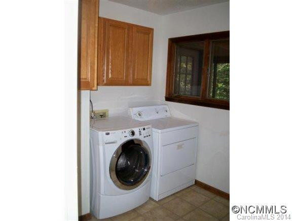 27 Spring Valley Road - Photo 9