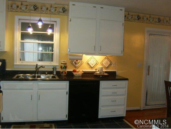 524 Pineland Road - Photo 6