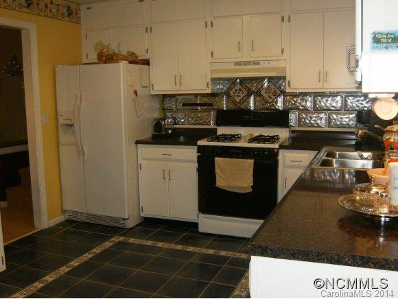 524 Pineland Road - Photo 7