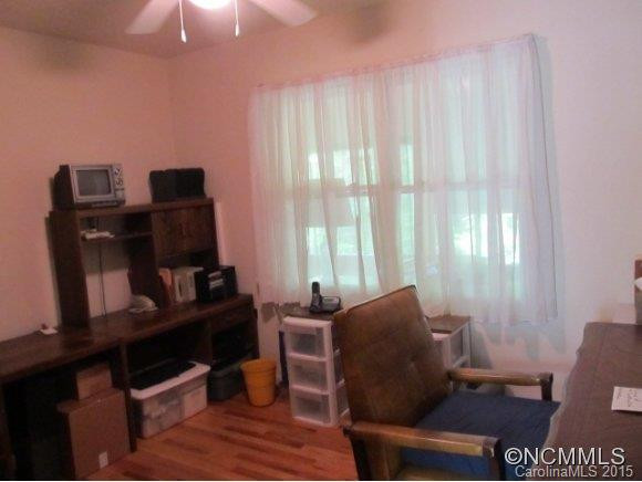 1342 Round Mountain Rd. - Photo 10