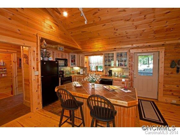 243 Sweetbriar Road North - Photo 8