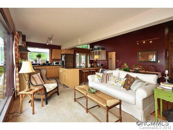 3676 Laurel Park Hwy. - Photo 7