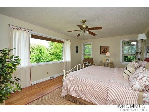 3676 Laurel Park Hwy. - Photo 9