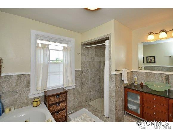 3676 Laurel Park Hwy. - Photo 10