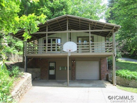 405 Pinewood Dr - Photo 2