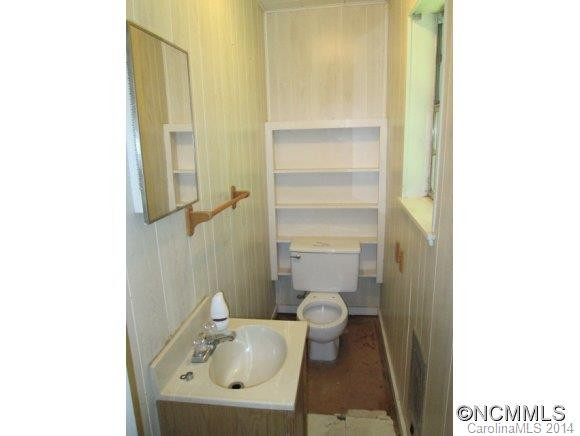 405 Pinewood Dr - Photo 18