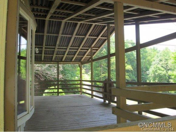 405 Pinewood Dr - Photo 3