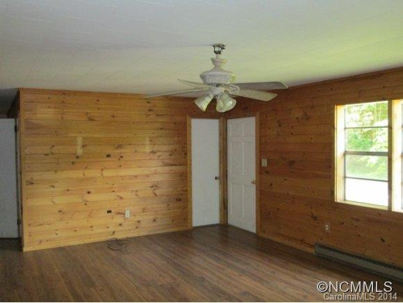 405 Pinewood Dr - Photo 7