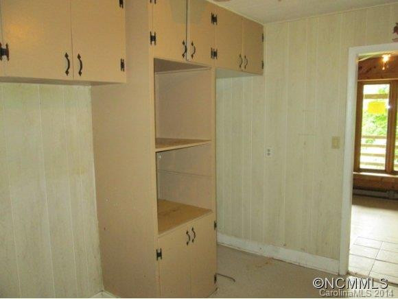405 Pinewood Dr - Photo 9