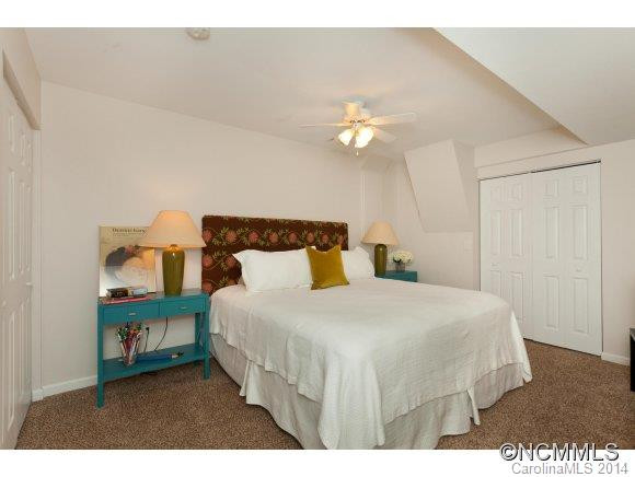 210 Crocus Lane - Photo 18