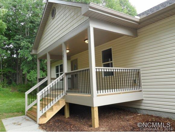 16 Southwoods Drive - Photo 2