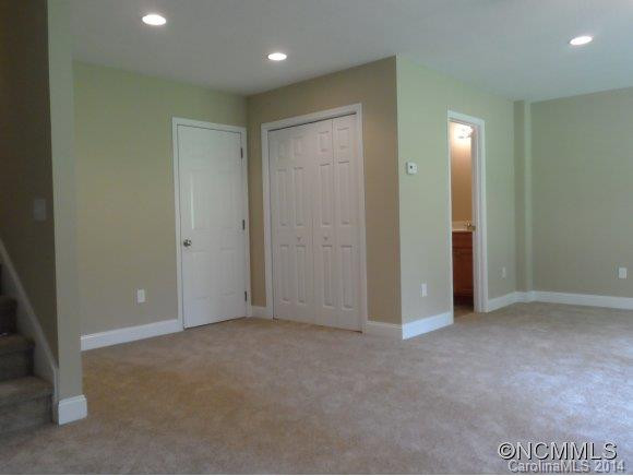 16 Southwoods Drive - Photo 11