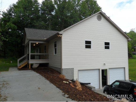 16 Southwoods Drive - Photo 4