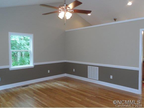 16 Southwoods Drive - Photo 5