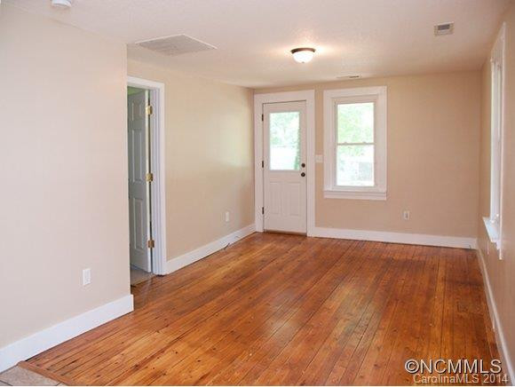 490 Cedar Lane - Photo 3