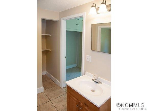 490 Cedar Lane - Photo 8