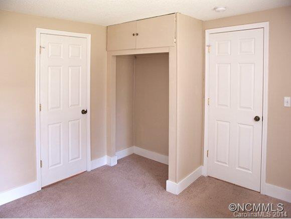 490 Cedar Lane - Photo 10