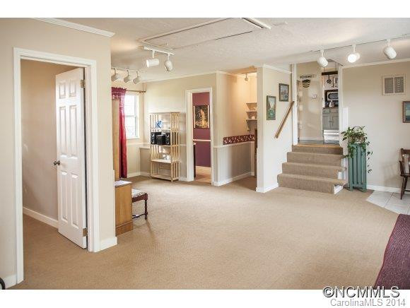 591 Golden Valley Drive - Photo 11