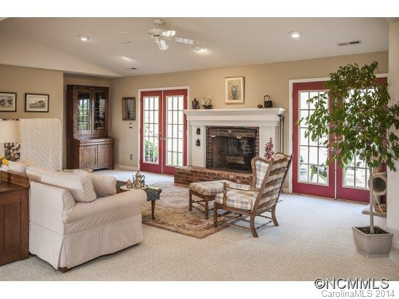 591 Golden Valley Drive - Photo 4