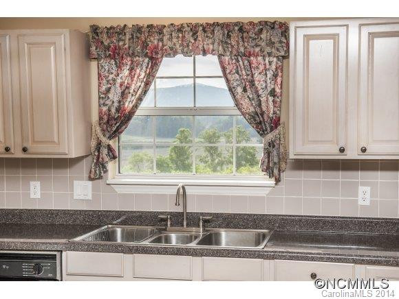 591 Golden Valley Drive - Photo 7