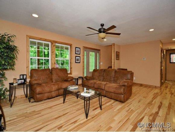 27 Little Roundtop Road - Photo 2