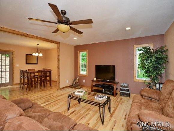 27 Little Roundtop Road - Photo 3