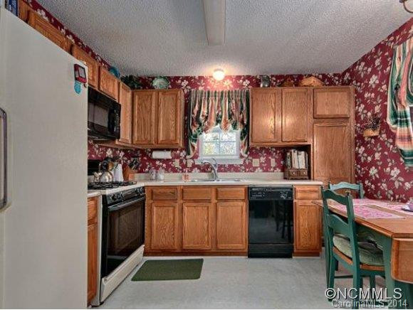 4605 BREAKERS LANE - Photo 3
