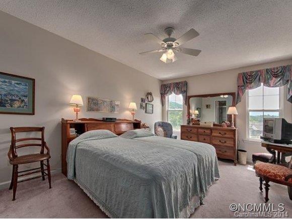 4605 BREAKERS LANE - Photo 8