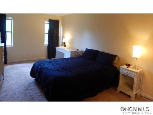 402 Abbey Circle - Photo 18