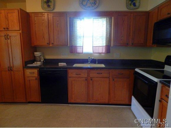 402 Abbey Circle - Photo 5