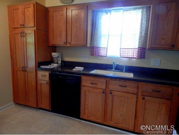 402 Abbey Circle - Photo 8
