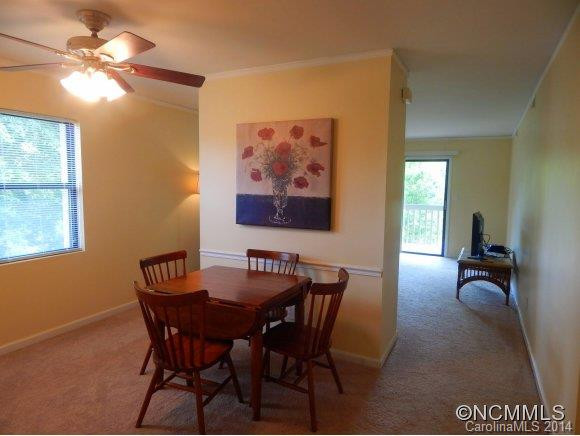 402 Abbey Circle - Photo 10