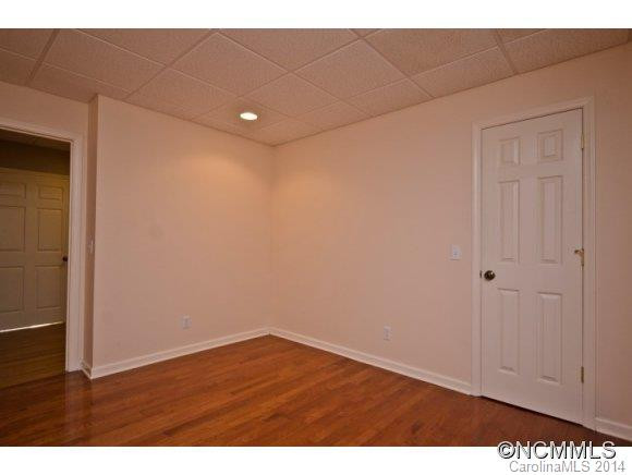 301 Kimberly Ave - Photo 9