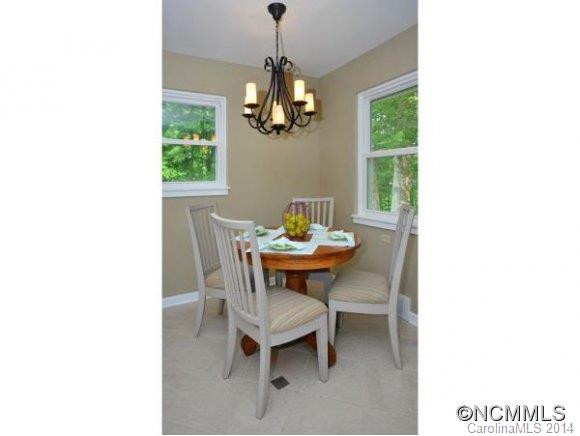 49 PINEDALE RD - Photo 4