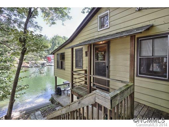 386 Charlotte Drive - Photo 2