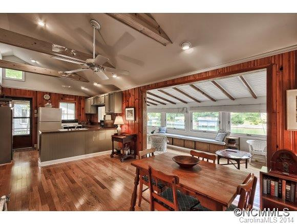 386 Charlotte Drive - Photo 12