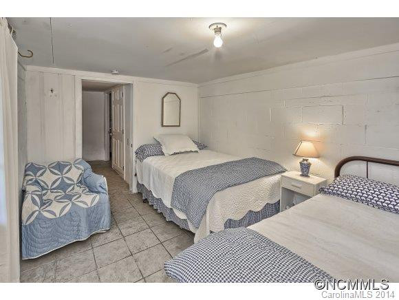 386 Charlotte Drive - Photo 21