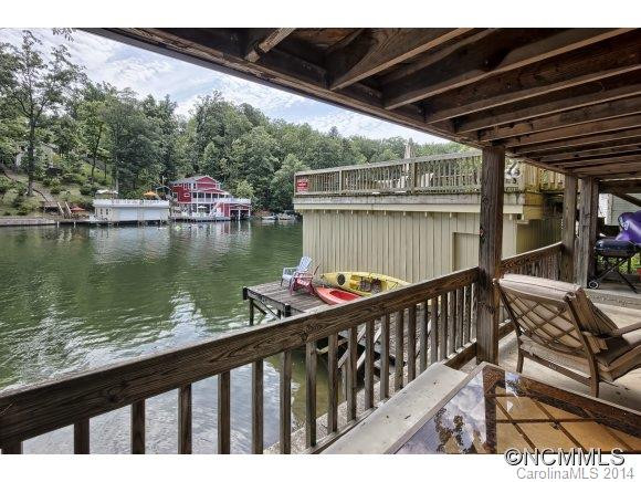 386 Charlotte Drive - Photo 6