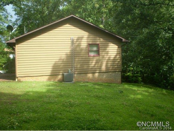 144 South Woods Drive - Photo 7