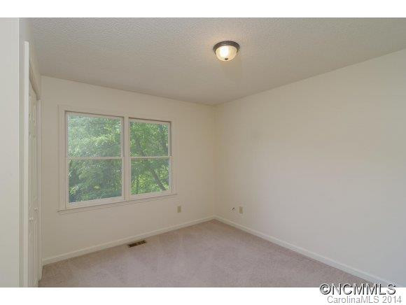 33 Pensacola - Photo 11