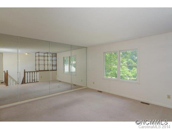 33 Pensacola - Photo 6