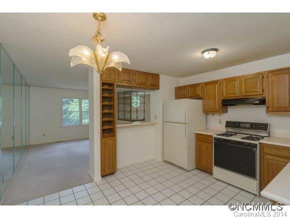 33 Pensacola - Photo 9