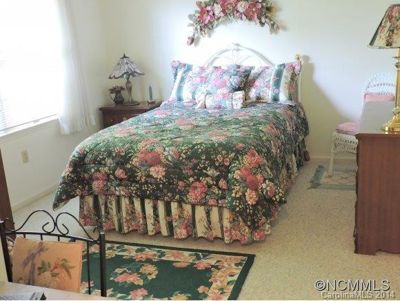 8 Bradford Circle - Photo 10
