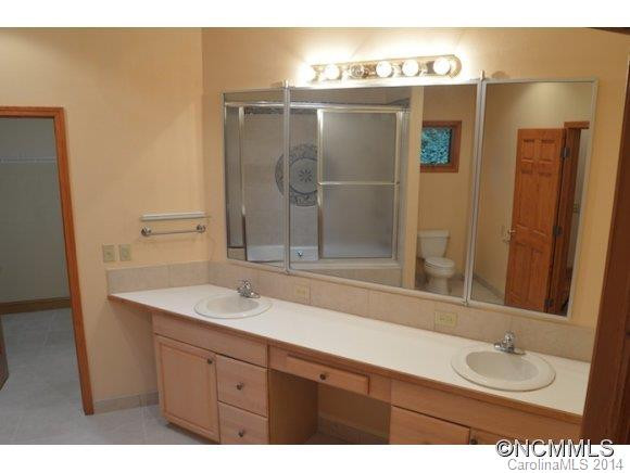 14 Applecross Road - Photo 6