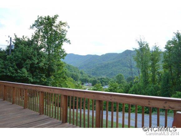 88 Parkway View Dr. - Photo 7