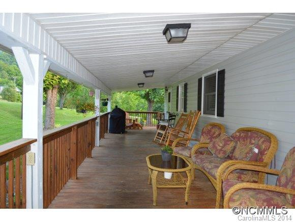 88 Parkway View Dr. - Photo 10