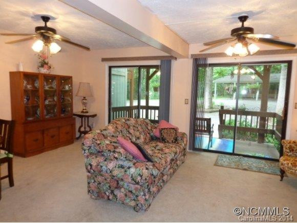27 Wildflower Lane - Photo 4
